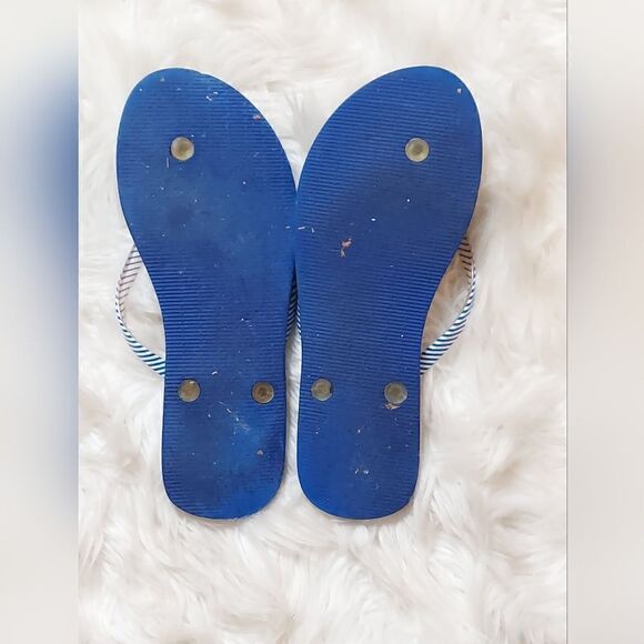 ‎Vera Bradley Blue multicolored floral Flip-flops - Picture 7 of 10